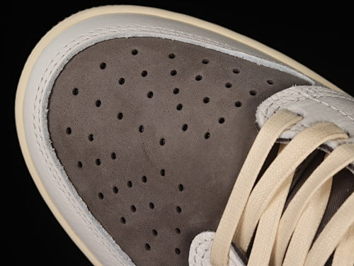 nike Travis Scott x Jordan Air Jordan 1 Low (Cópia)