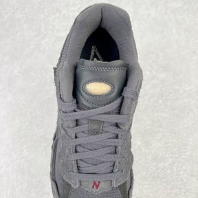 New Balance NB 2002R